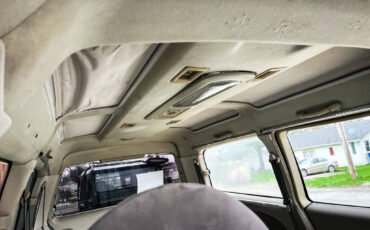 Mitsubishi-DELICA-1994-20
