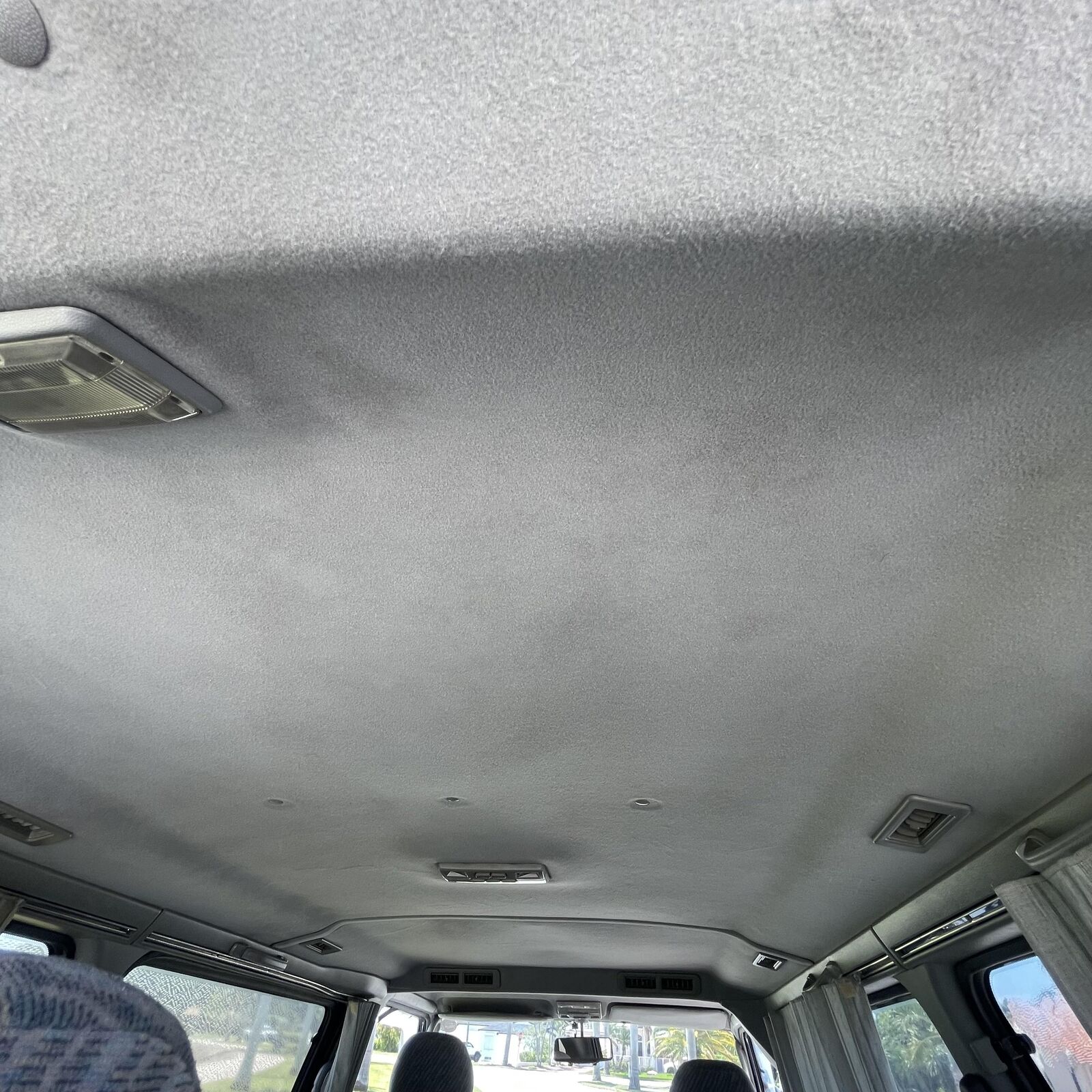 Mitsubishi-Delica-1995-Minivan-35