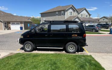 Mitsubishi-Delica-l400-diesel-1994-black-1