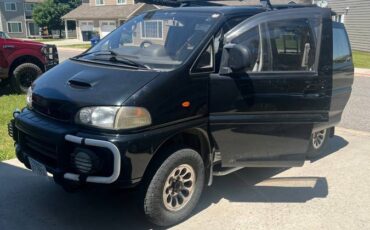 Mitsubishi-Delica-l400-diesel-1994-black