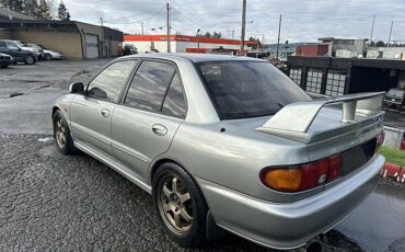 Mitsubishi-Lancer-evolution-1994-custom-12
