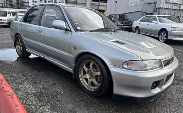 Mitsubishi-Lancer-evolution-1994-custom-4
