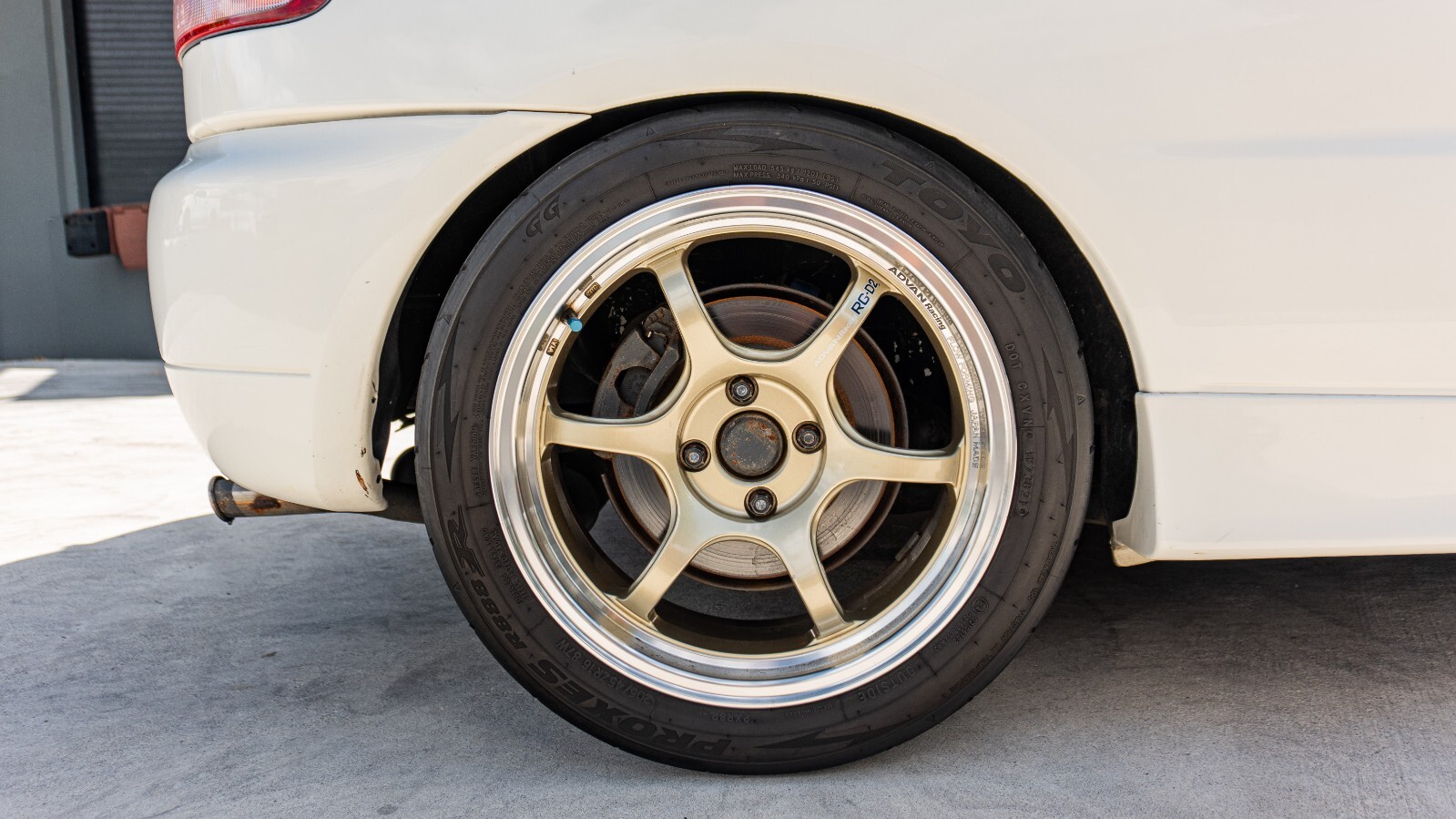 Mitsubishi-Mirage-1995-Hatchback-10