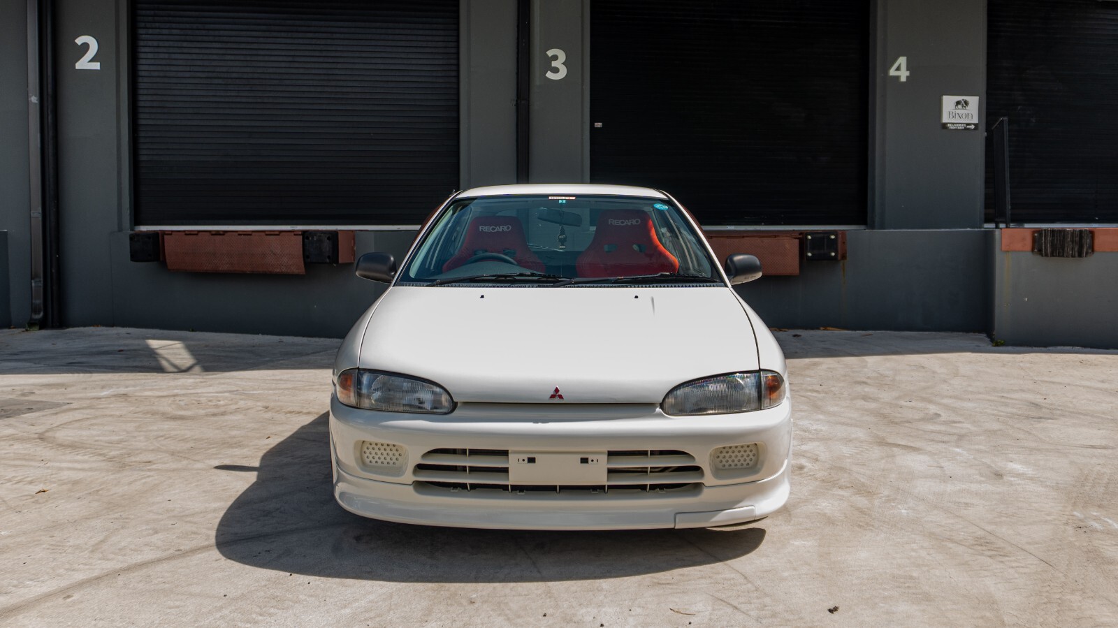 Mitsubishi-Mirage-1995-Hatchback-14