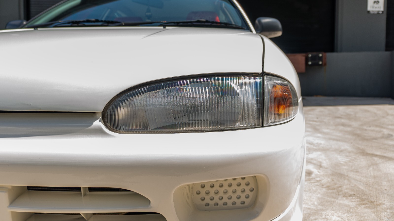 Mitsubishi-Mirage-1995-Hatchback-15