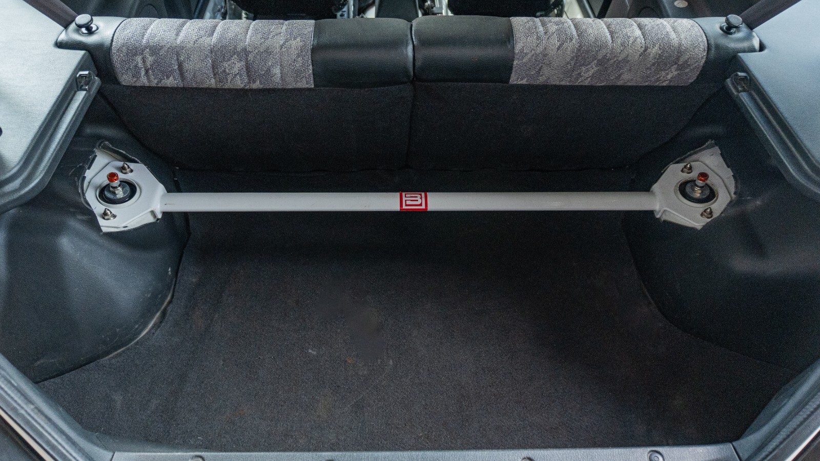 Mitsubishi-Mirage-1995-Hatchback-19