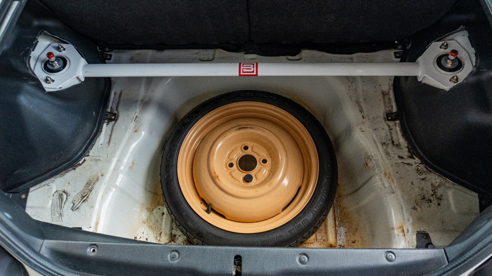 Mitsubishi-Mirage-1995-Hatchback-20