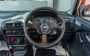 Mitsubishi-Mirage-1995-Hatchback-28