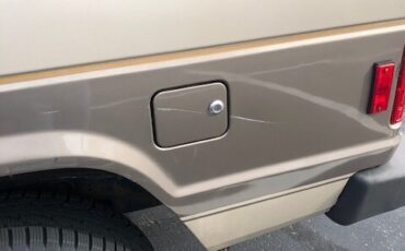 Mitsubishi-Montero-1991-Wagon-12