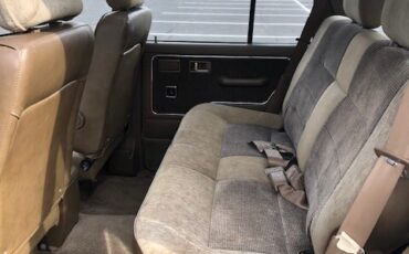 Mitsubishi-Montero-1991-Wagon-8
