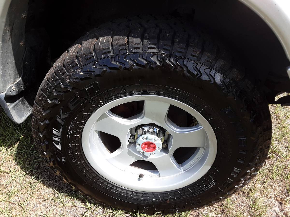 Mitsubishi-Pajero-4x4-diesel-1991-blue-4