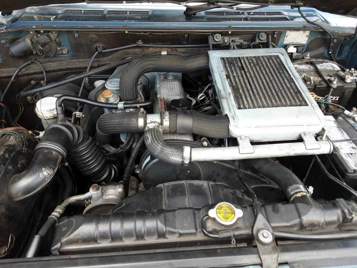 Mitsubishi-Pajero-4x4-diesel-1991-blue-6