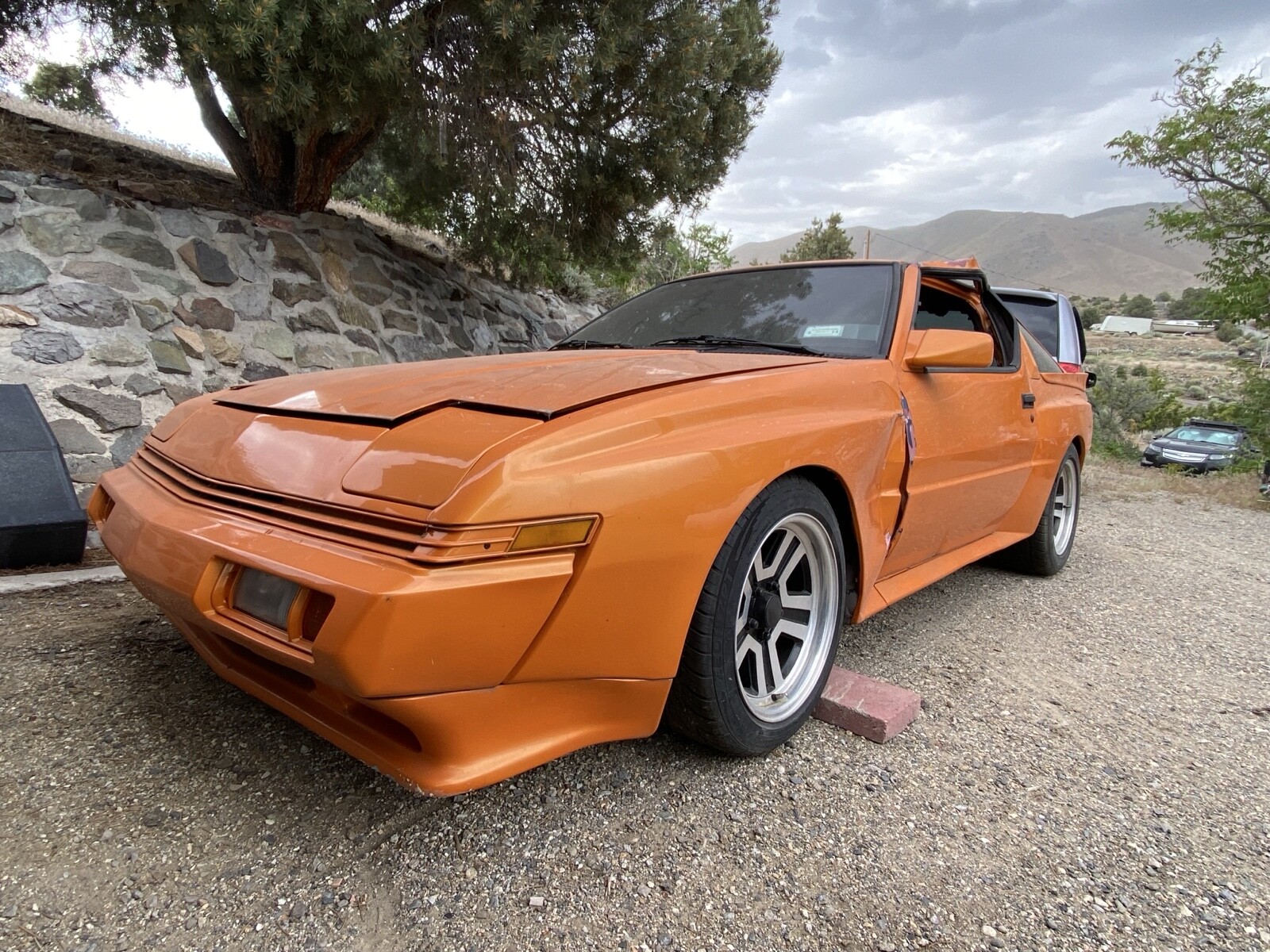 Mitsubishi-Starion-1987-Coupe-1