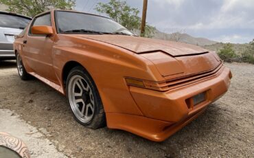 Mitsubishi-Starion-1987-Coupe-10