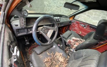 Mitsubishi-Starion-1987-Coupe-16