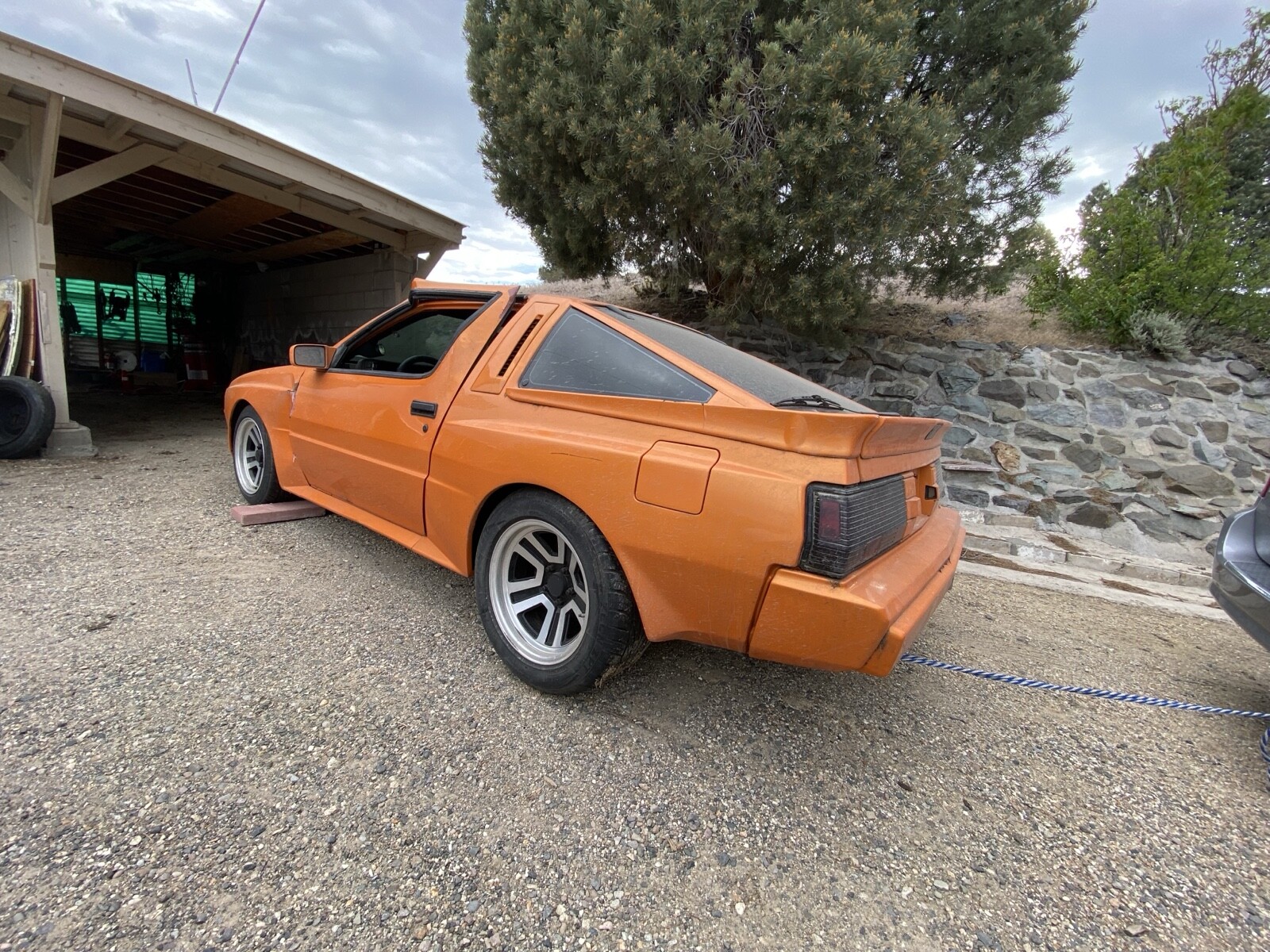 Mitsubishi-Starion-1987-Coupe-2