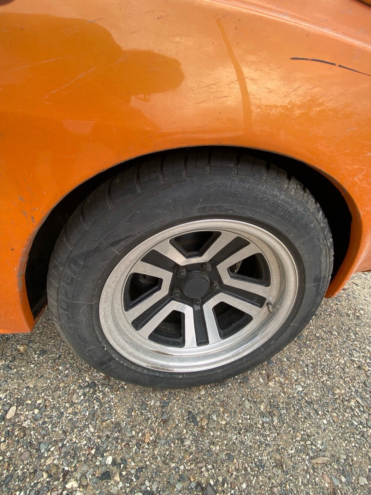 Mitsubishi-Starion-1987-Coupe-3