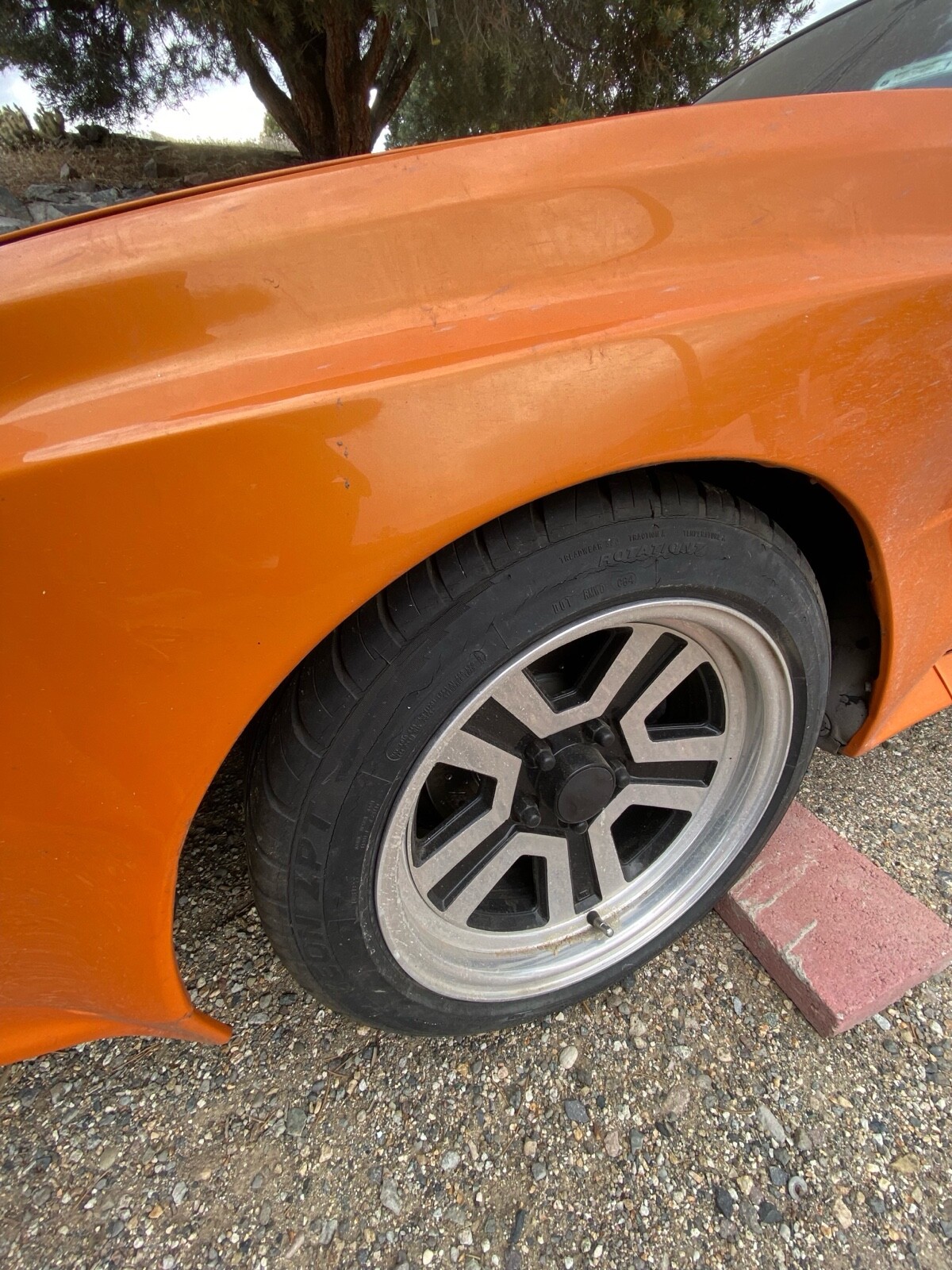 Mitsubishi-Starion-1987-Coupe-4