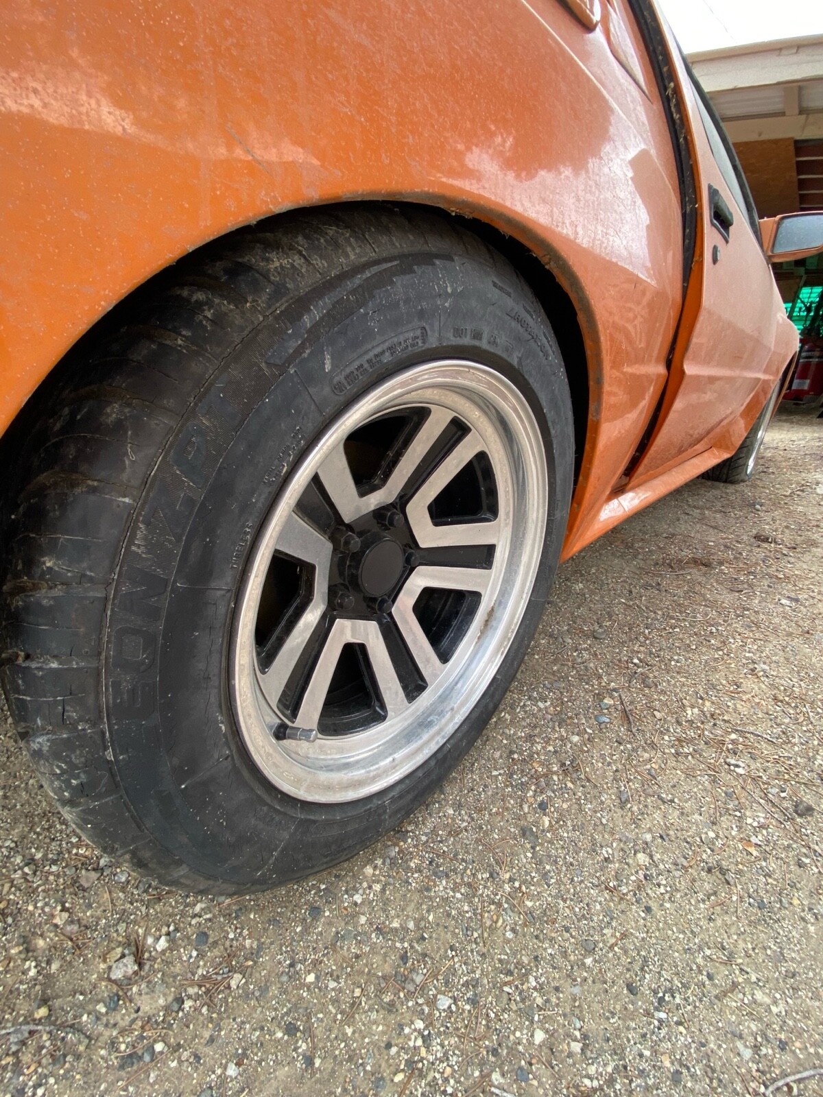 Mitsubishi-Starion-1987-Coupe-6