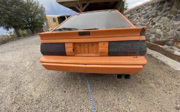 Mitsubishi-Starion-1987-Coupe-8
