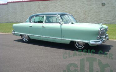 Nash-Ambassador-Custom-1953-Sedan-1