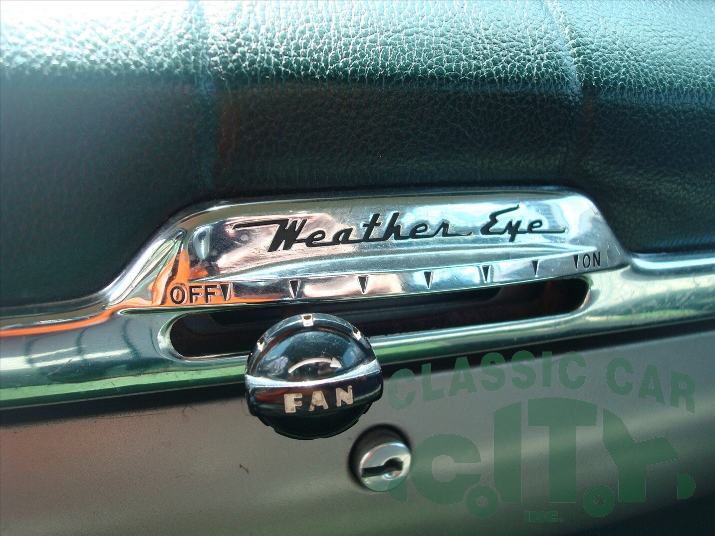 Nash-Ambassador-Custom-1953-Sedan-24