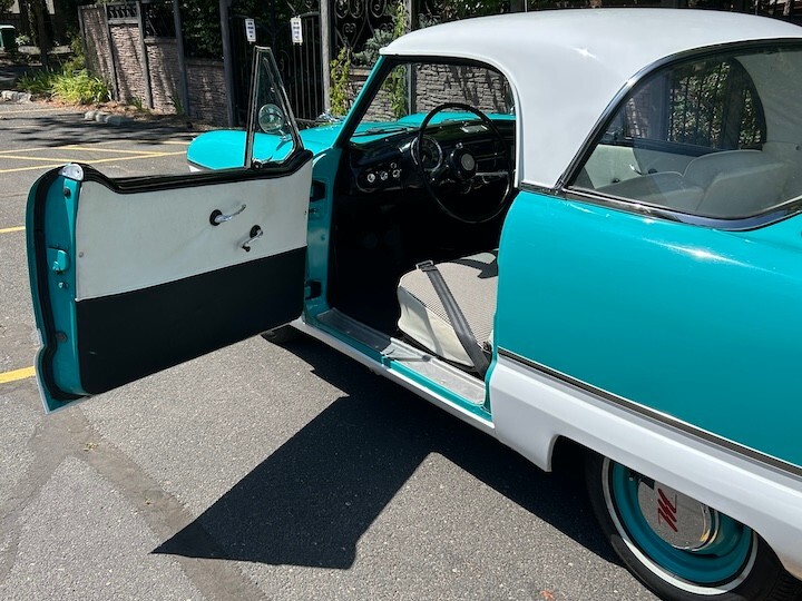 Nash-Metropolitan-1961-Coupe-12