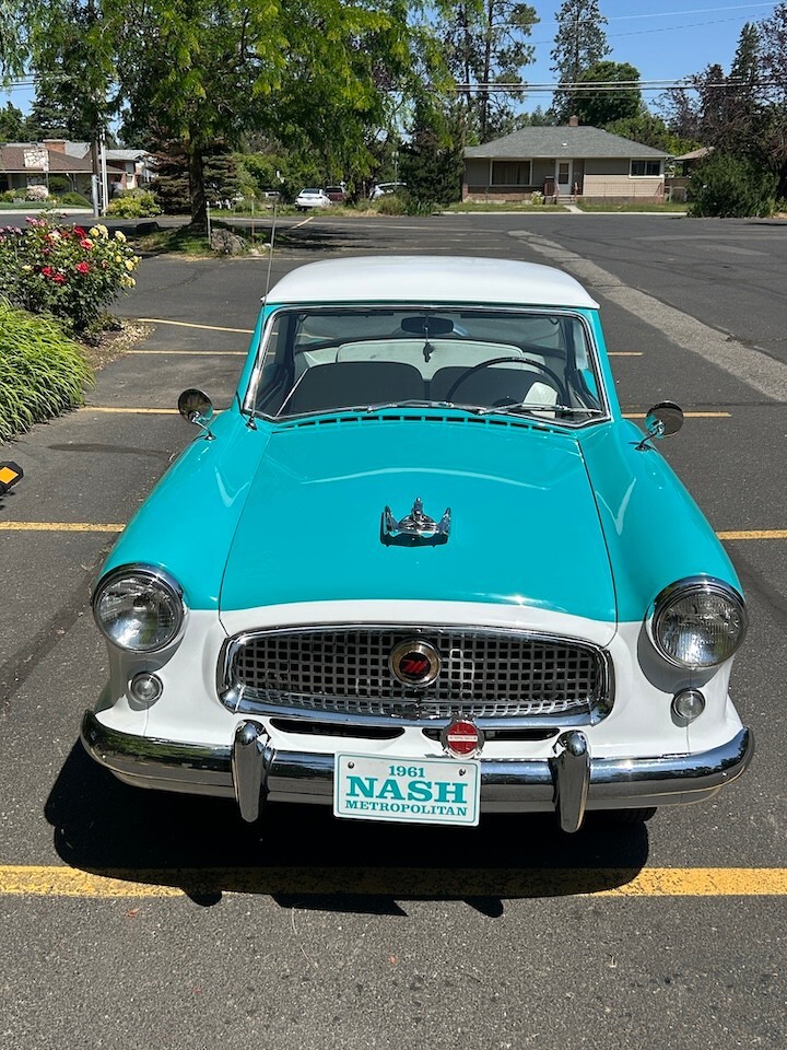 Nash-Metropolitan-1961-Coupe