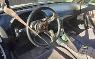 Nissan-240SX-1991-16