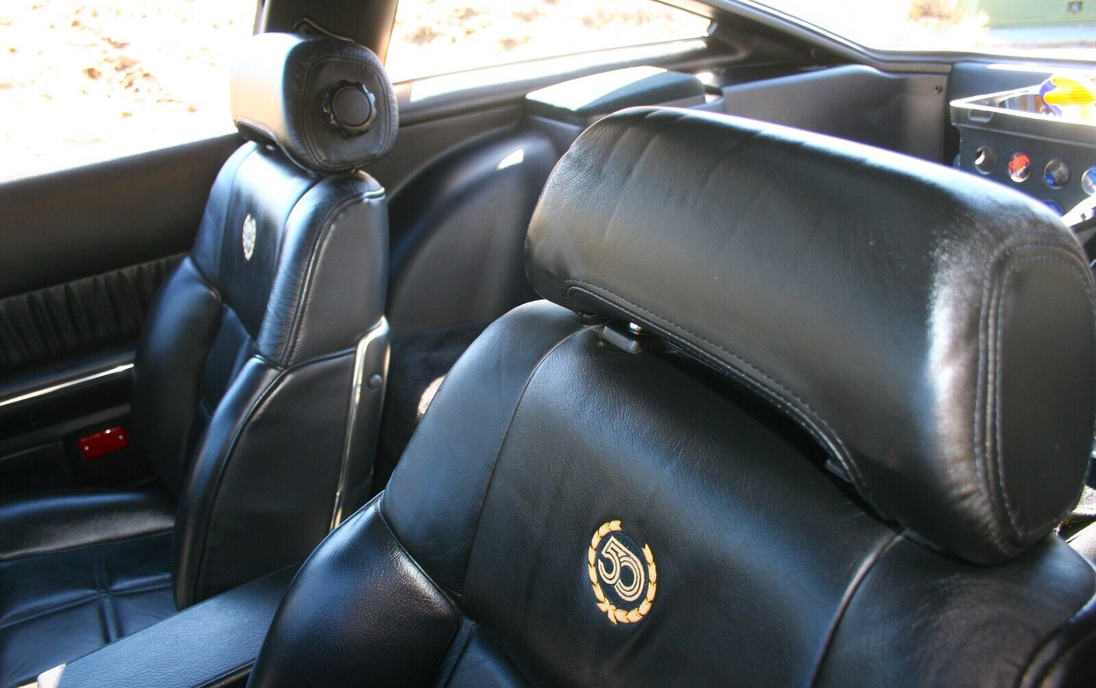 Nissan-300ZX-1984-Coupe-11