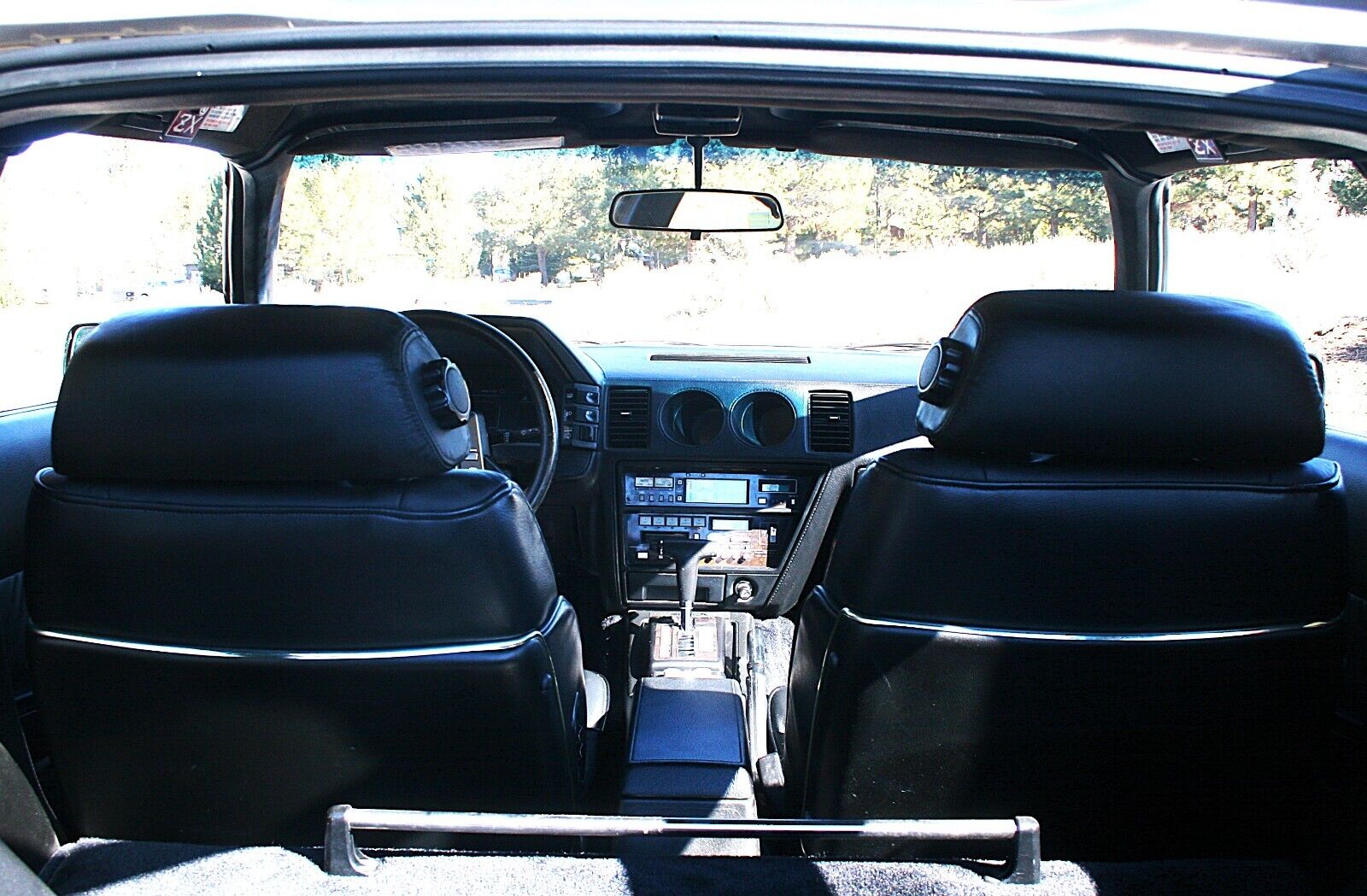 Nissan-300ZX-1984-Coupe-14