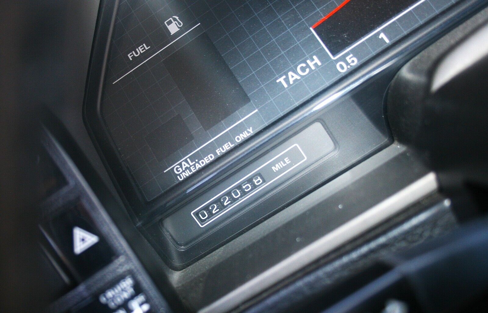 Nissan-300ZX-1984-Coupe-19