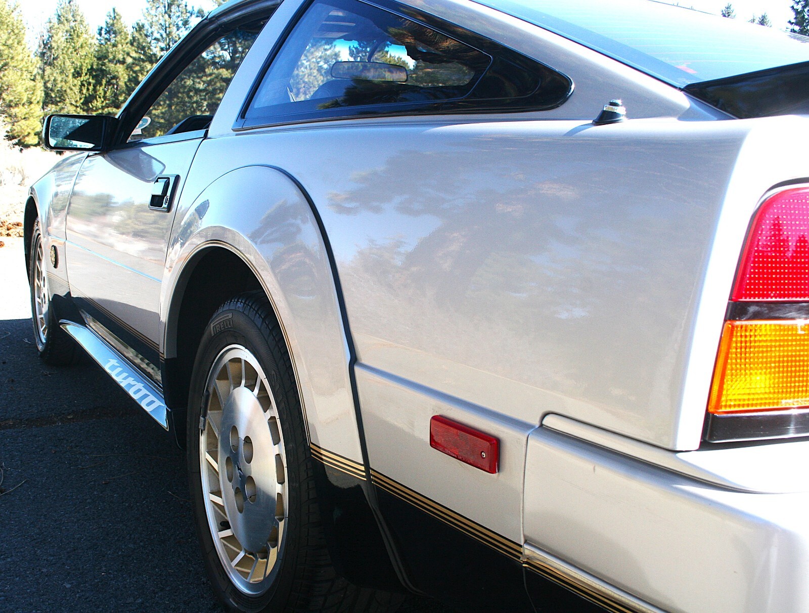 Nissan-300ZX-1984-Coupe-3