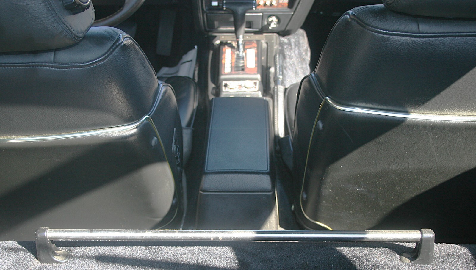 Nissan-300ZX-1984-Coupe-34