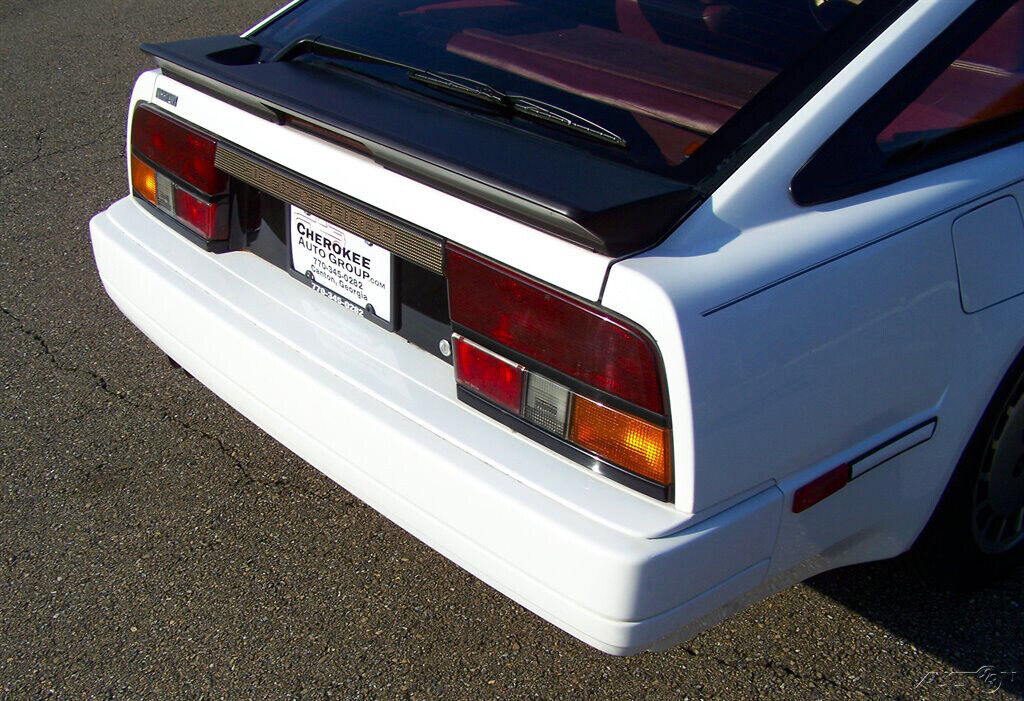 Nissan-300ZX-1986-Hatchback-21