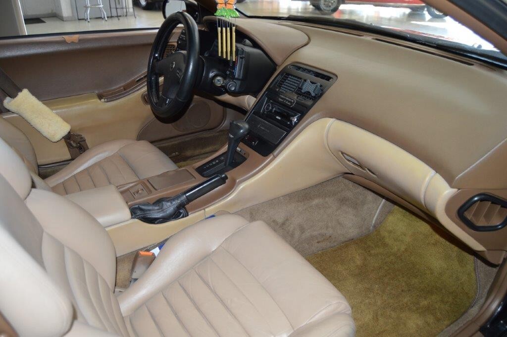 Nissan-300ZX-1990-24