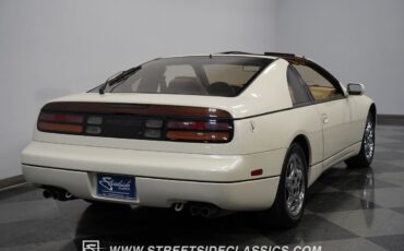 Nissan-300ZX-1993-Coupe-11
