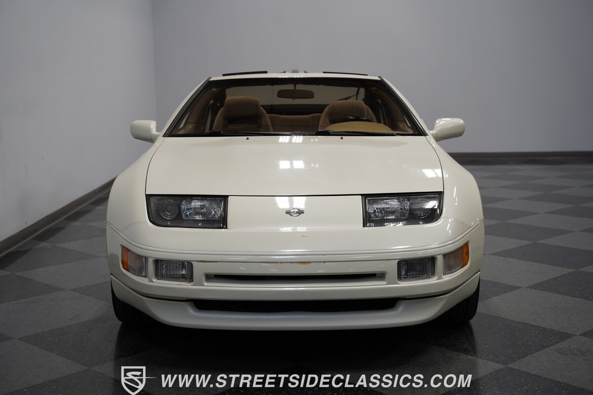 Nissan-300ZX-1993-Coupe-16