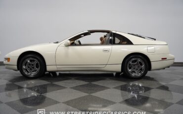 Nissan-300ZX-1993-Coupe-2