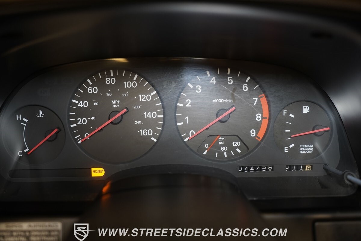 Nissan-300ZX-1993-Coupe-35
