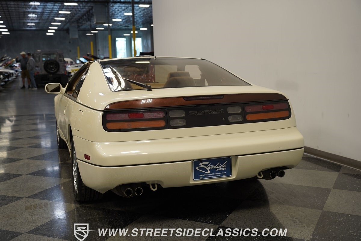 Nissan-300ZX-1993-Coupe-8