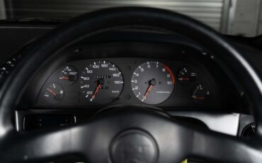 Nissan-GT-R-1993-19