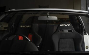 Nissan-GT-R-1993-21