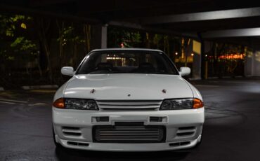 Nissan-GT-R-1993-4