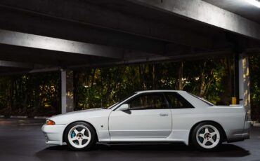 Nissan-GT-R-1993-7
