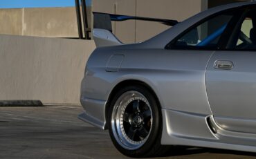 Nissan-GT-R-1995-Coupe-11