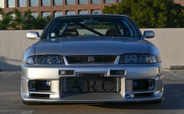 Nissan-GT-R-1995-Coupe-12