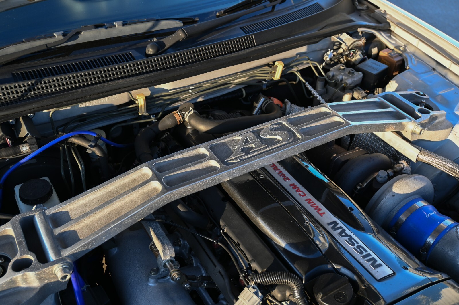 Nissan-GT-R-1995-Coupe-16