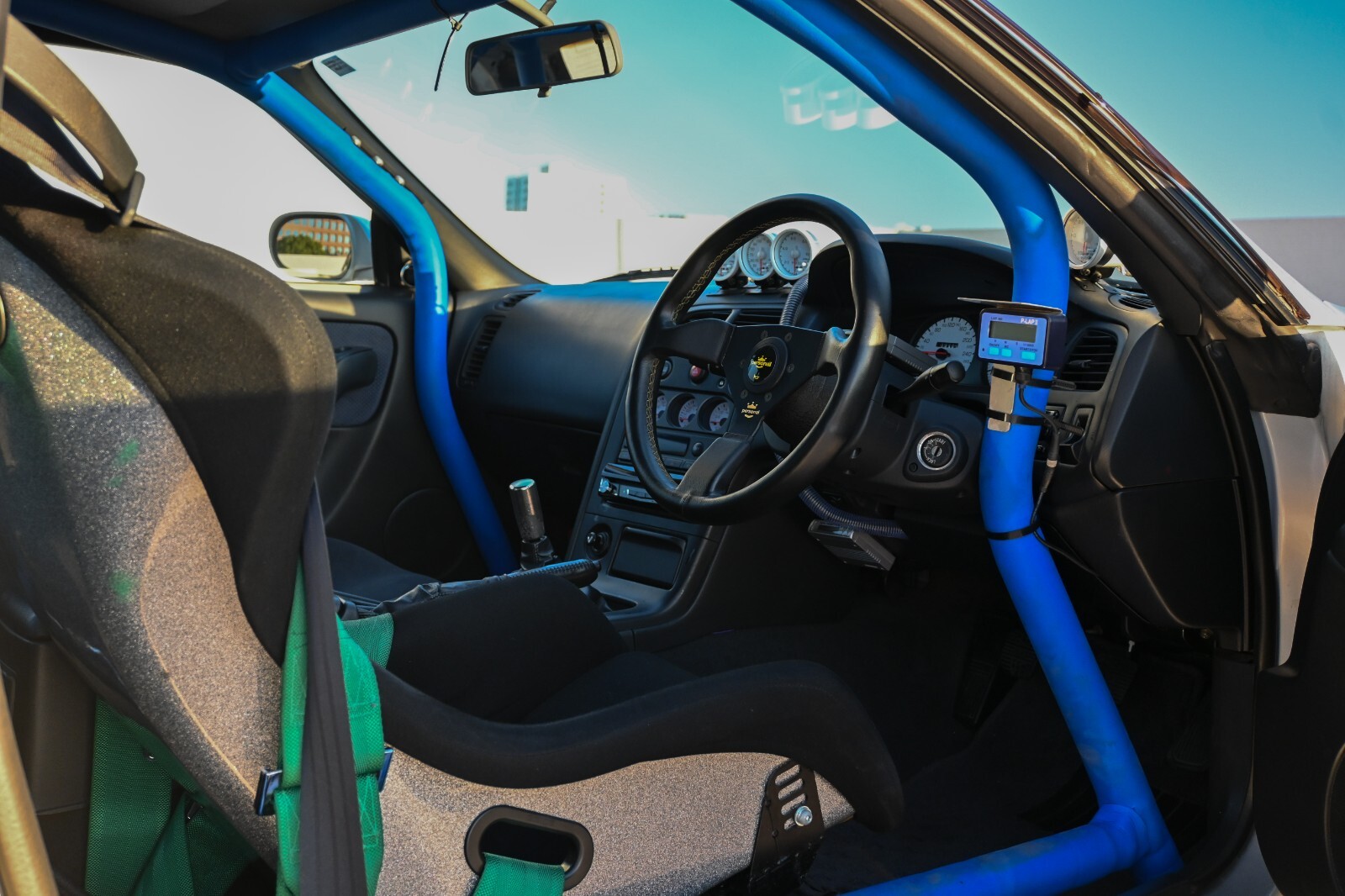 Nissan-GT-R-1995-Coupe-26