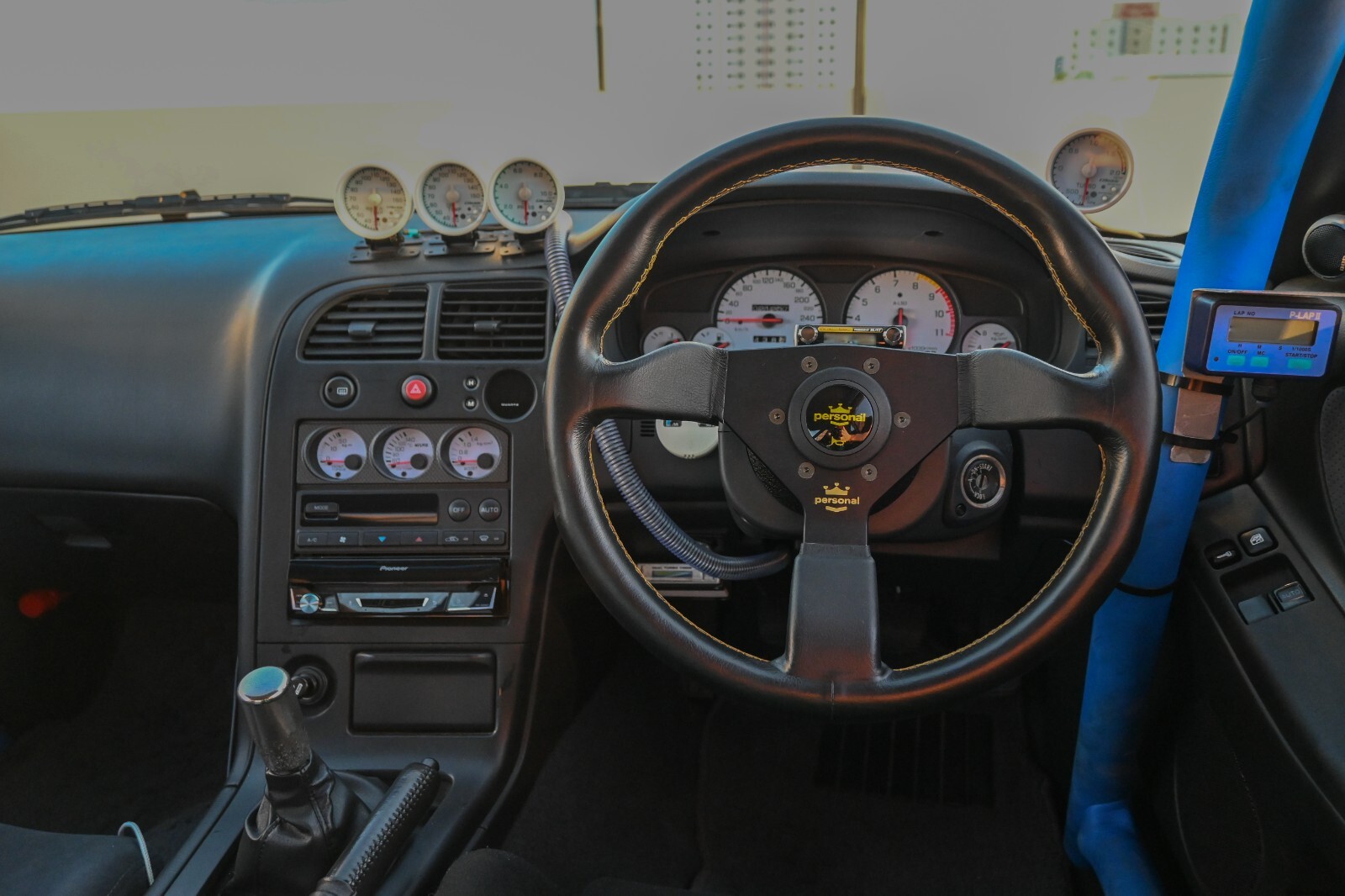 Nissan-GT-R-1995-Coupe-28